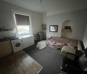 1 bedroom property to rent - Photo 1