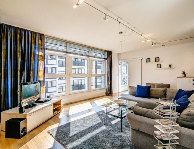 Central location: Modern 2-room apartment - Photo 1