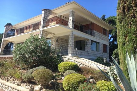 MOUGINS - BELLE VILLA 9 PIÈCES A LOUER MEUBLÉ LONGUE DURÉE - DOMAINE FERMÉ - Photo 3