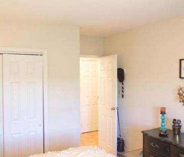 Brentwood - Photo 6