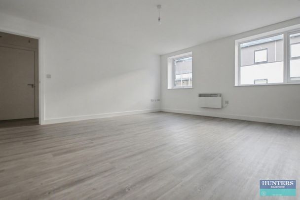 1 bedroom Flat To Let - Photo 1