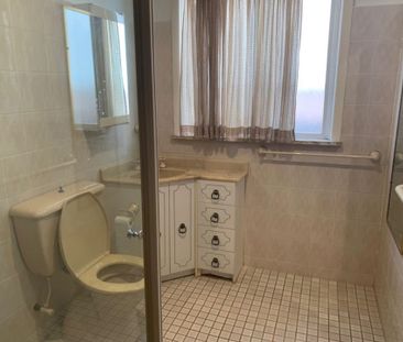 Charming 3-Bedroom Home in a Convenient Location - Photo 5