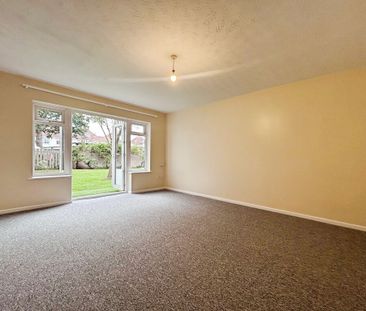 Stourwood Avenue, Bournemouth - Photo 1
