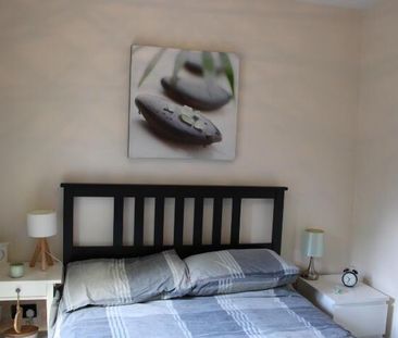 2 bedroom maisonette to rent - Photo 2