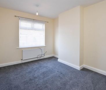 3 bed House - Semi-Detached for Rent - Photo 6