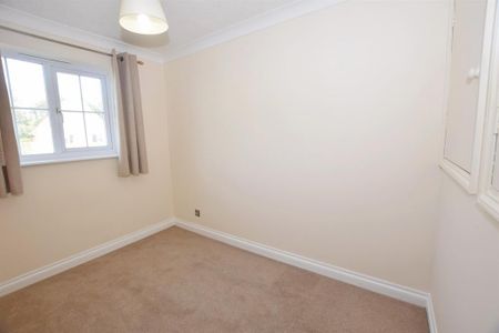 2 bedroom semi-detached house to rent - Photo 2