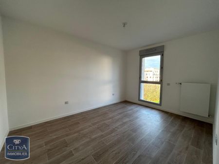 Location Appartement 3 pièces 59m² AVRILLE 49240 - Photo 2