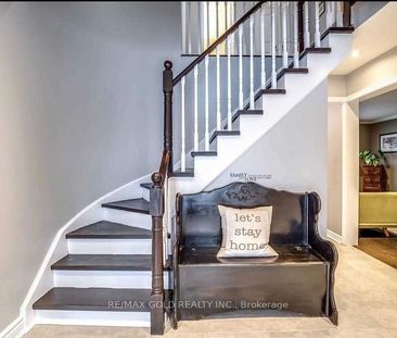 For Lease - 40 Barr Crescent Unit# Upper, Brampton, Ontario - Photo 4