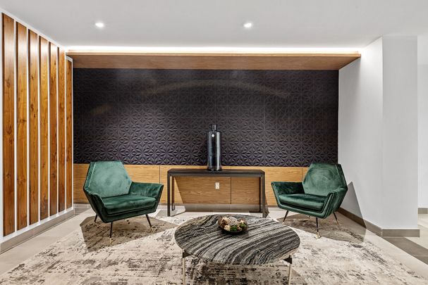 Basketball Court - Gym - 6 Appliances - Garage Parking - Photo 1