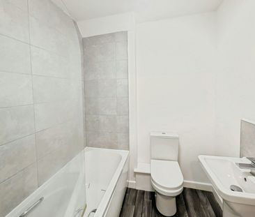 Warke Terrace, Oakengates, Telford, TF2 - Photo 6