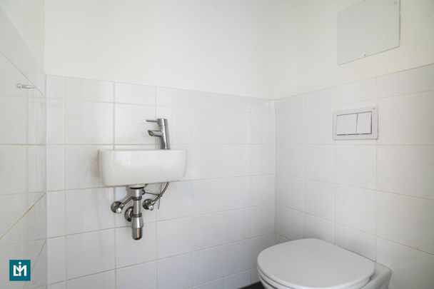 HOCHWERTIGE 2 - ZIMMER WOHNUNG MIT FREIFLÄCHE / NÄHE BADNER BAHN MARX-MEIDLINGER-STRASSE - Photo 1