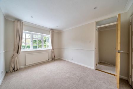 3 bedroom terraced house to rent - Photo 4
