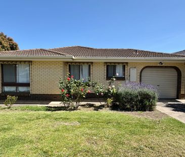 1 / 52 Newton Road, CAMPBELLTOWN - Photo 1