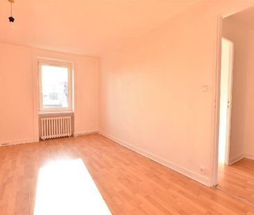 Location Appartement 3 pièces 62m² CHERBOURG-EN-COTENTIN 50100 - Photo 5