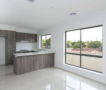 3 Lloyd Street, Bendigo - Photo 3