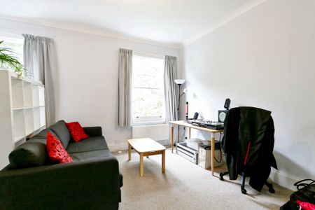 Devonshire Road, Forest Hill, SE23, London - Photo 2