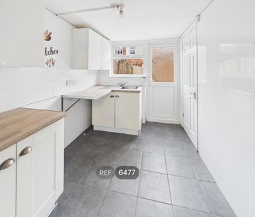 3 bedroom terraced house to rent - Photo 6