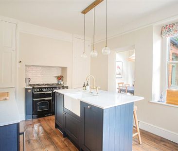 3 bedroom terraced house to rent - Photo 1