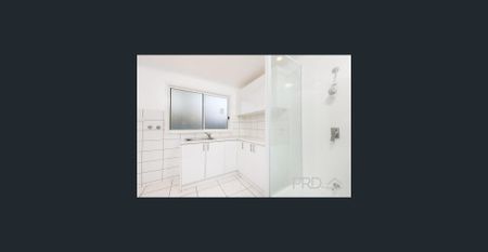 CENTRAL LOCATION - Photo 4