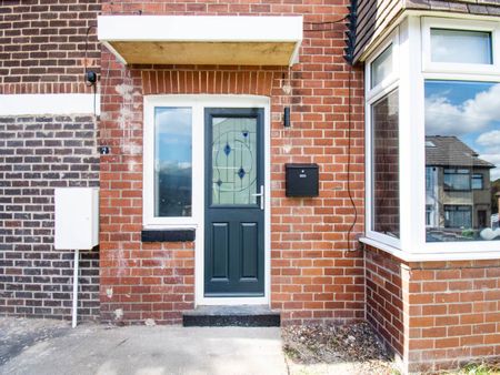 Primrose Crescent (room 5), Halton, Leeds - Photo 4