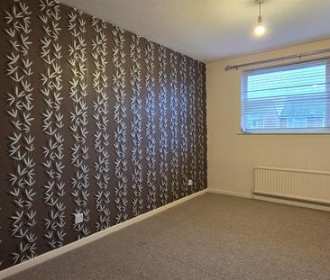 Haston Close, Hereford - Photo 6