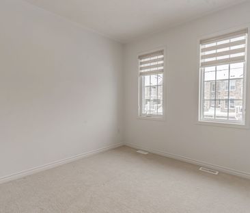 For Lease - 61 Ennerdale Street, Barrie, Ontario - Photo 4