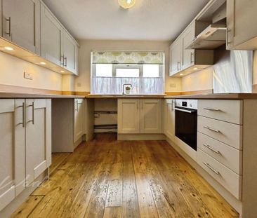 3 bedroom terraced house to rent - Photo 6