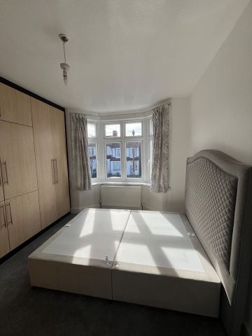 Room in a Shared House, Bexhill Road, N11 - Photo 4