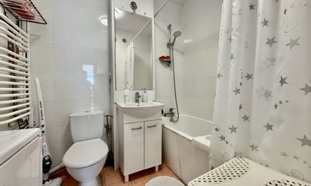 Warszawa, Targówek, Targówek Mieszkaniowy, Wejherowska - Photo 5