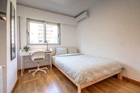 Carrer de Sant Joan de Déu, Valencia, Valencian Community 46011 - Photo 3