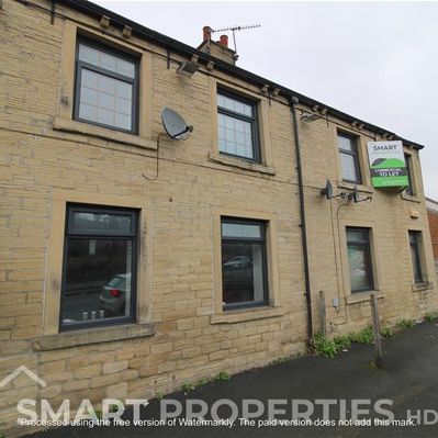 611 Wakefield Road, Waterloo, Huddersfield - Photo 1