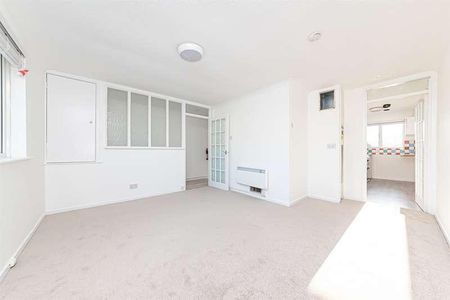 Medina Close, Woosehill, Wokingham, RG41 - Photo 5