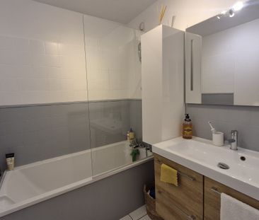Location Appartement 5 pièces 90m² SEYSSINS 38180 - Photo 5