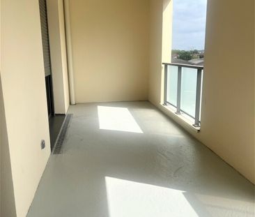 Location Appartement 3 pièces 64m² BORDEAUX 33100 - Photo 3