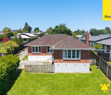 Comfortable Family Living in a Convenient, Sought-After Location - Photo 2