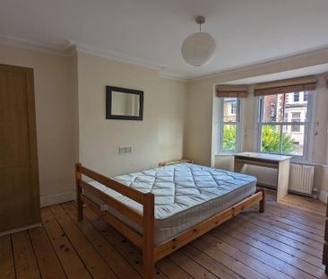 5 bedroom terraced house to rent - Photo 4