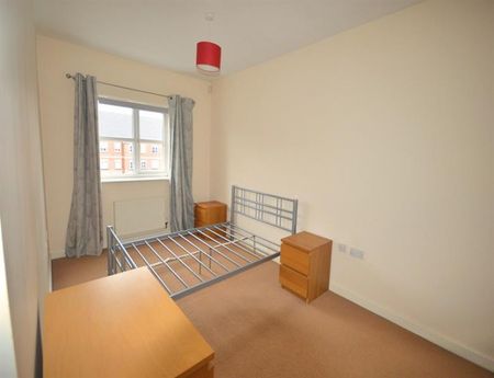 3 Bedroom Apartment To Let - Photo 4
