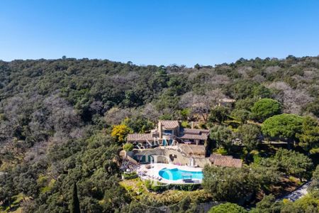RAMATUELLE - VILLA 5 CHAMBRES - PISCINE - VUE MER PANORAMIQUE - Photo 5