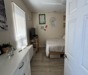 For Lease - 1594 Dupont Street Unit# 2, Toronto, Ontario - Photo 2