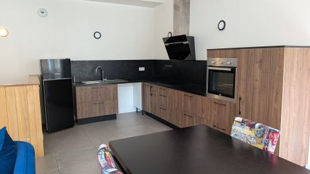 Location Appartement 3 pièces 87m² - Photo 5