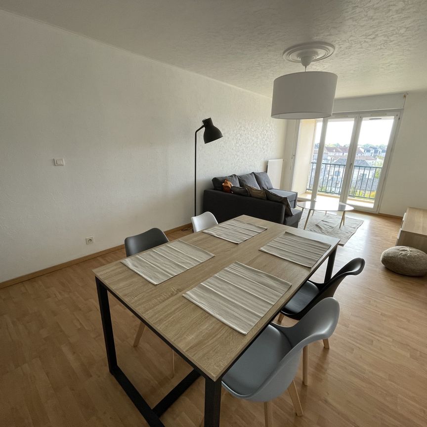 A LOUER CENTRE VILLE - APPT TYPE 3 MEUBLE - IDEAL COLOCATION ETUDIANTE - Photo 1