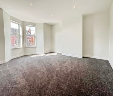 2 bedroom Apartment to let - Photo 2