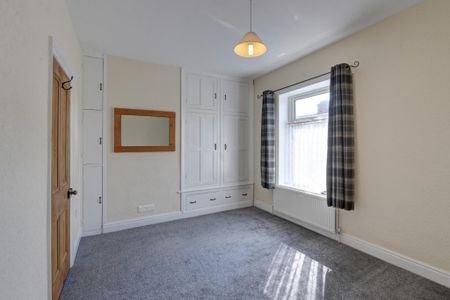 2 bedroom terraced house to rent - Photo 3