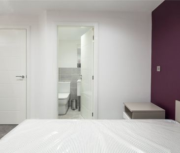 Brooks Yard, Huddersfield, HD1 - Photo 1