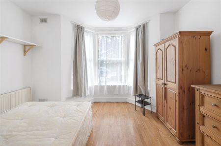 Aspinall Road, London, SE4 ground floor flat to rent - Photo 4