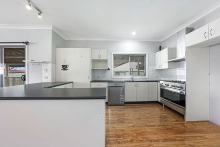 Comfortable Living in the Heart of Swansea - Photo 5