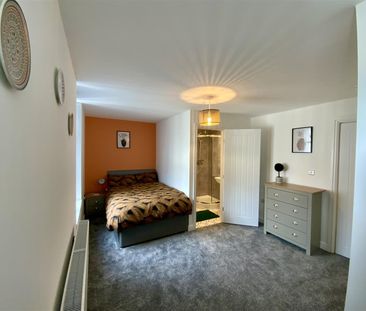 1 bed house share to rent in Herbert Street, Burnley, BB11 - Photo 1