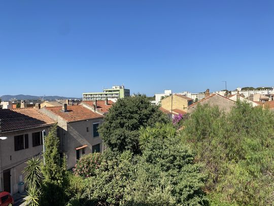 Location Appartement 1 pièce 24m² TOULON 83000 - Photo 1