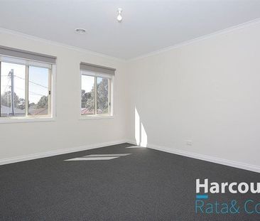 Spacious 3-Bedroom Home in Epping - Photo 3