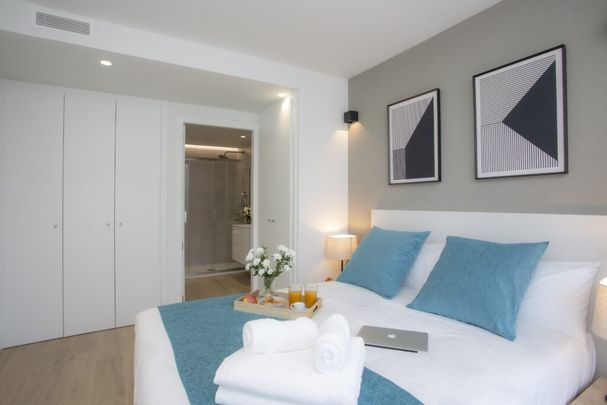 Moderno piso de 1 habitación con servicios - Photo 1